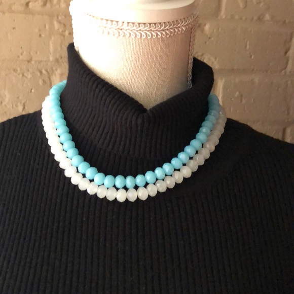 White Crystal Necklace - Picture 3 of 3